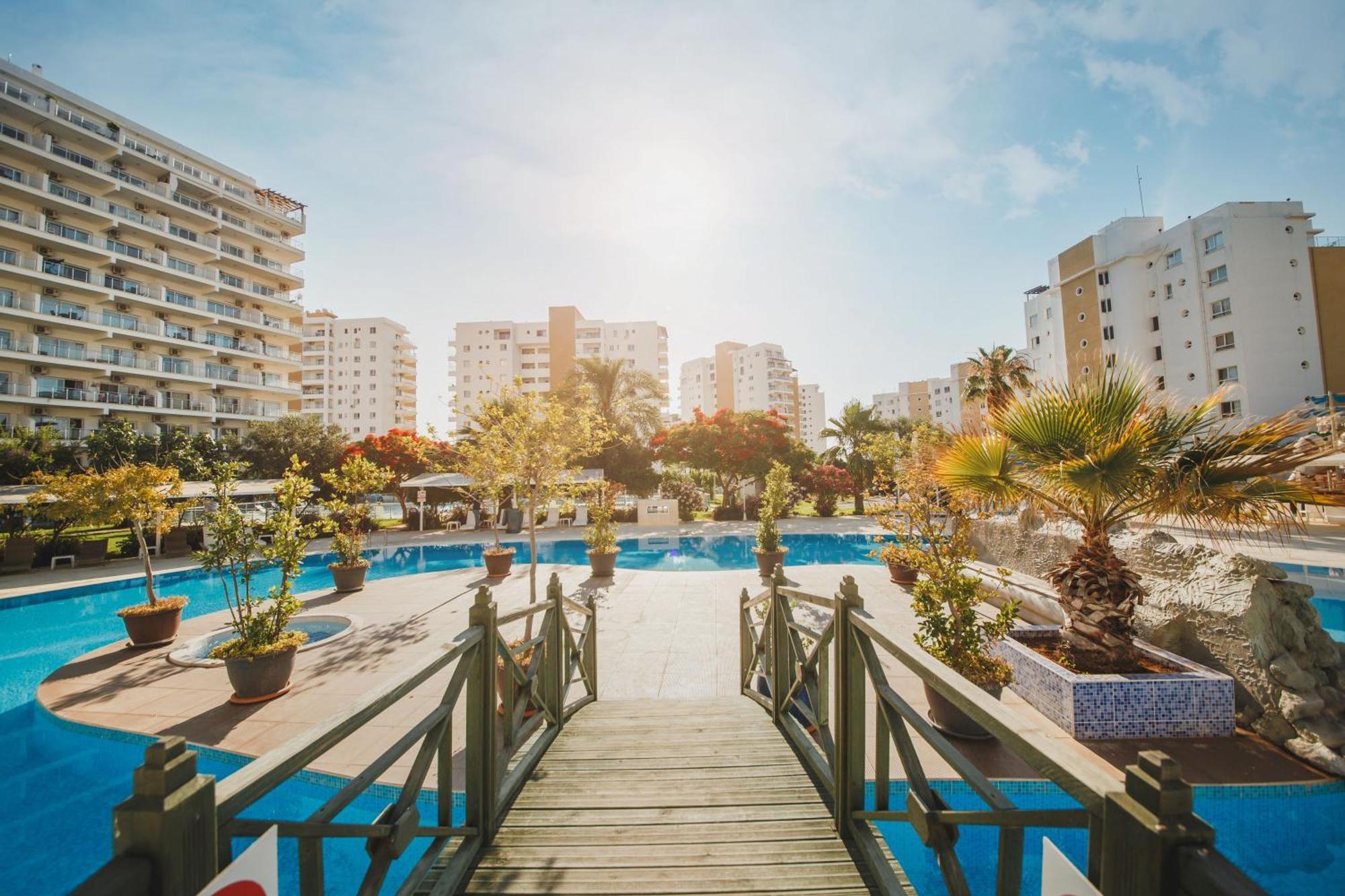 Spartacus Apartments In Caesar Resort & Spa, Long Beach Perivolia tou Trikomou Exterior photo